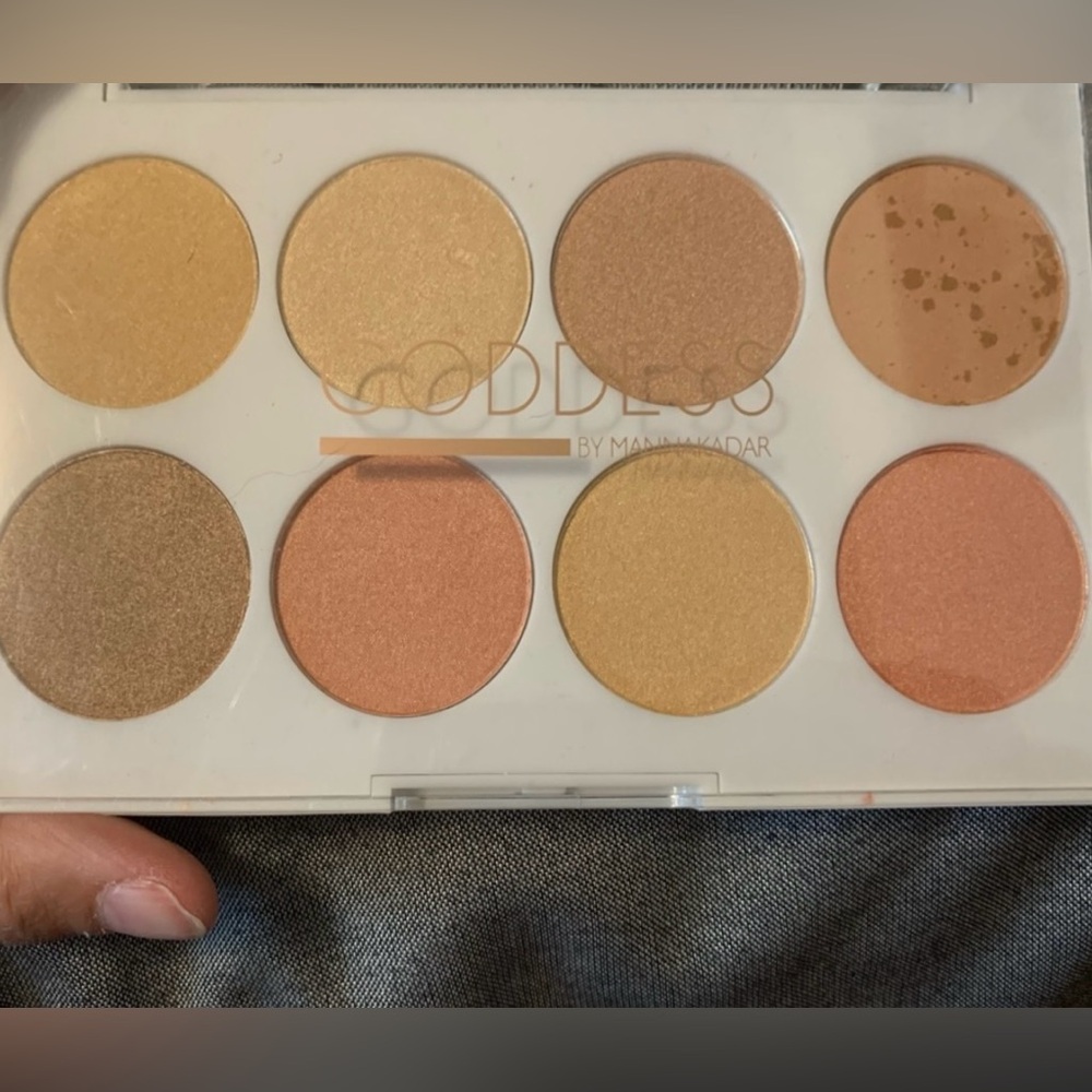 Manna Kadar Chisel Me face palette